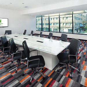 Holiday Inn Hotel&Suites - Montreal Centre-ville Ouest, an IHG Hotel
